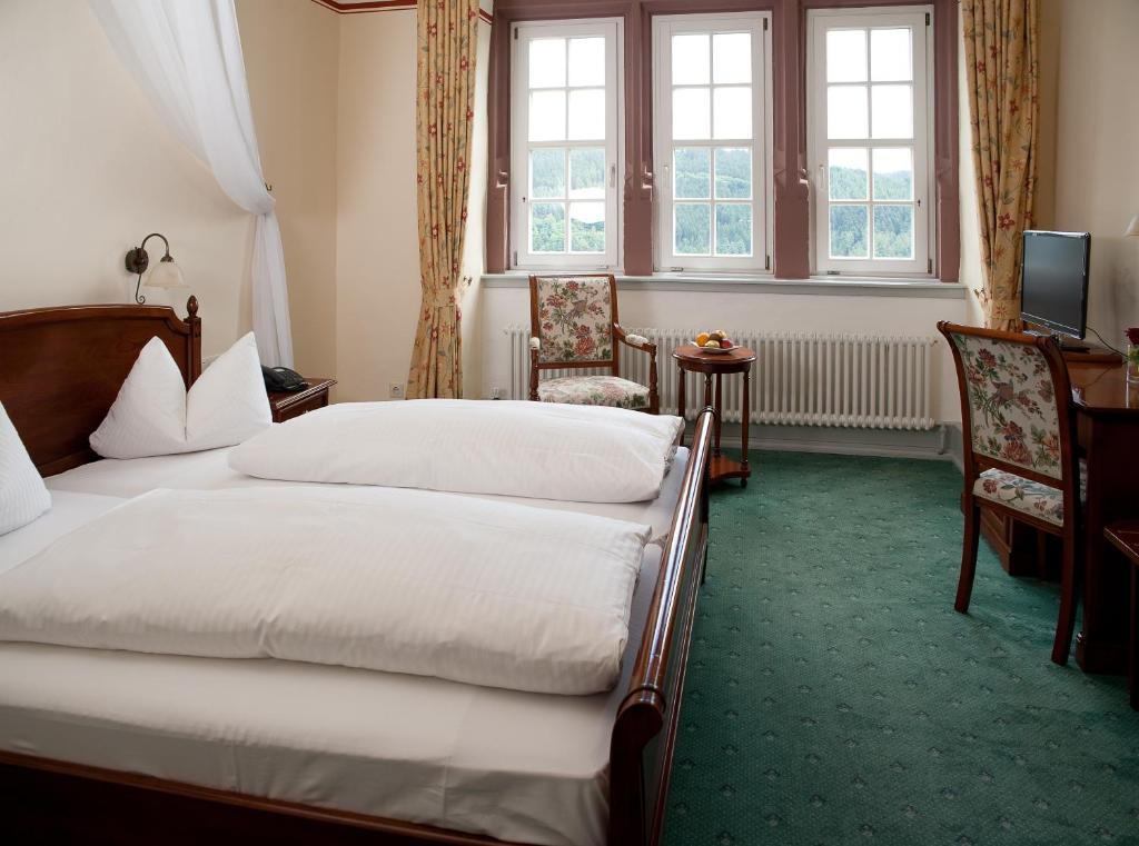 Schlosshotel ヒルシュホルン 部屋 写真