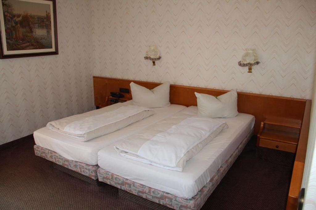 Schlosshotel ヒルシュホルン 部屋 写真